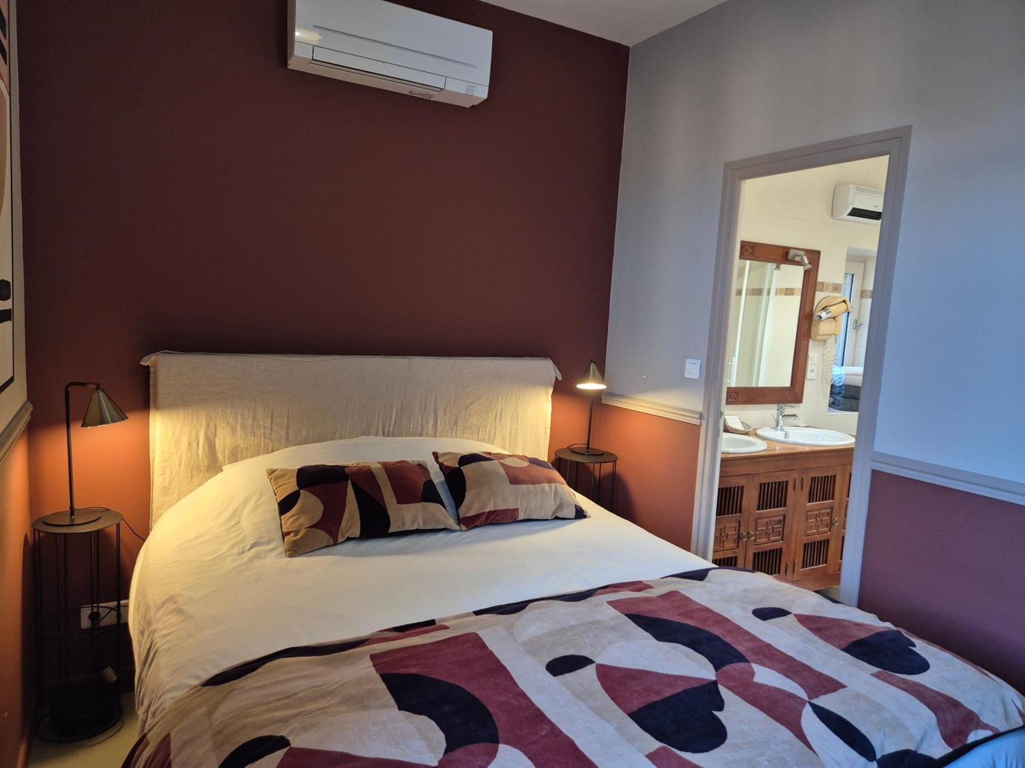 Logishotels Le Relais Du Quercy Meyssac Екстер'єр фото