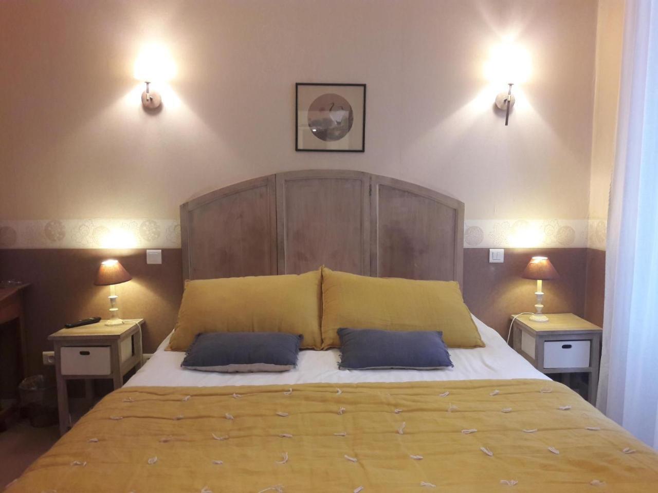 Logishotels Le Relais Du Quercy Meyssac Екстер'єр фото