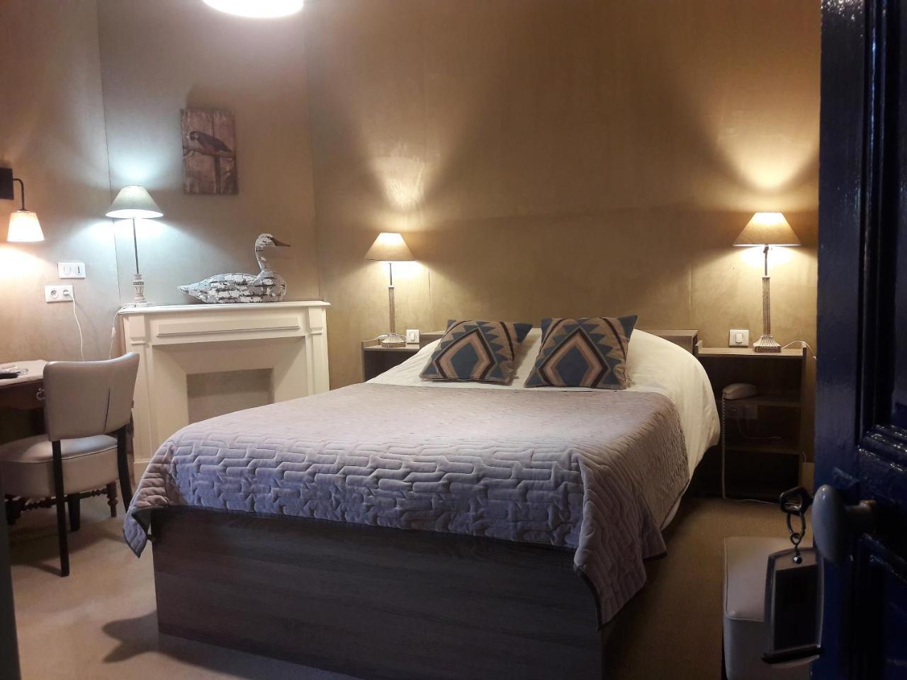 Logishotels Le Relais Du Quercy Meyssac Екстер'єр фото